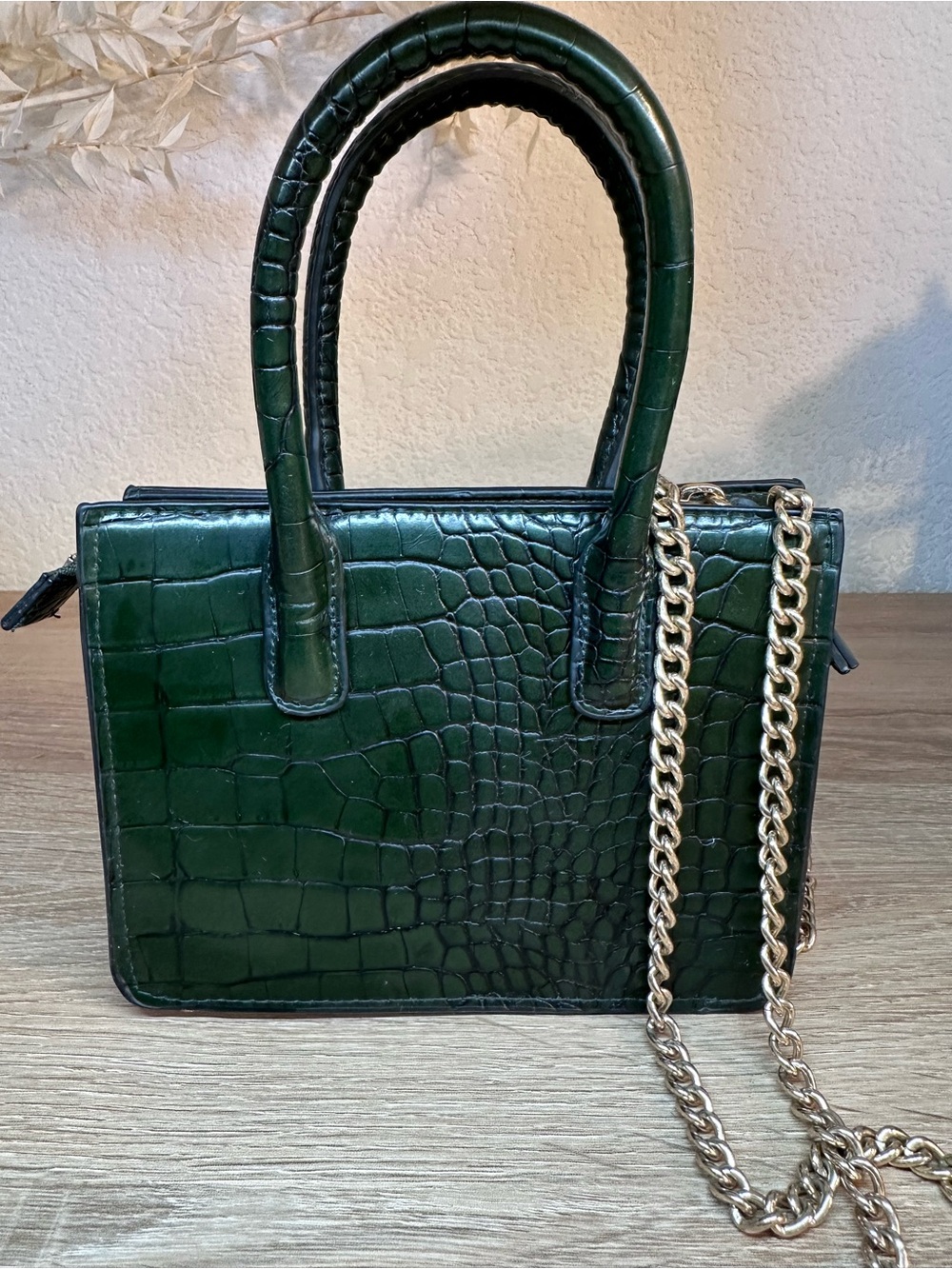 Vintage Y2K Emerald Green Croc Embossed Mini Bag | Top Handle & Chain Crossbody